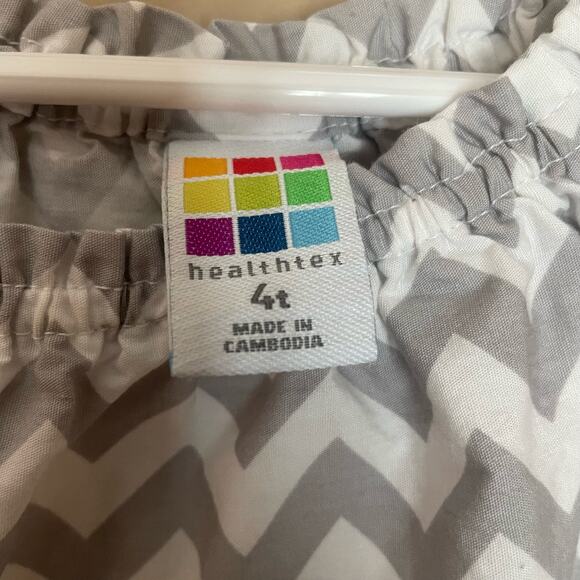 Healthtex Girls Casual Dress Short Sleeve Chevron Print Yellow Gray Toddler 4T - Picture 4 of 5